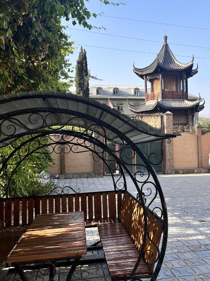 Alisher Hotel Duschanbe Exterior foto